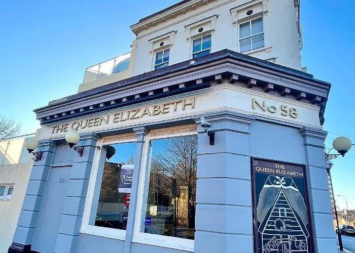 Queen Elizabeth Hostel London